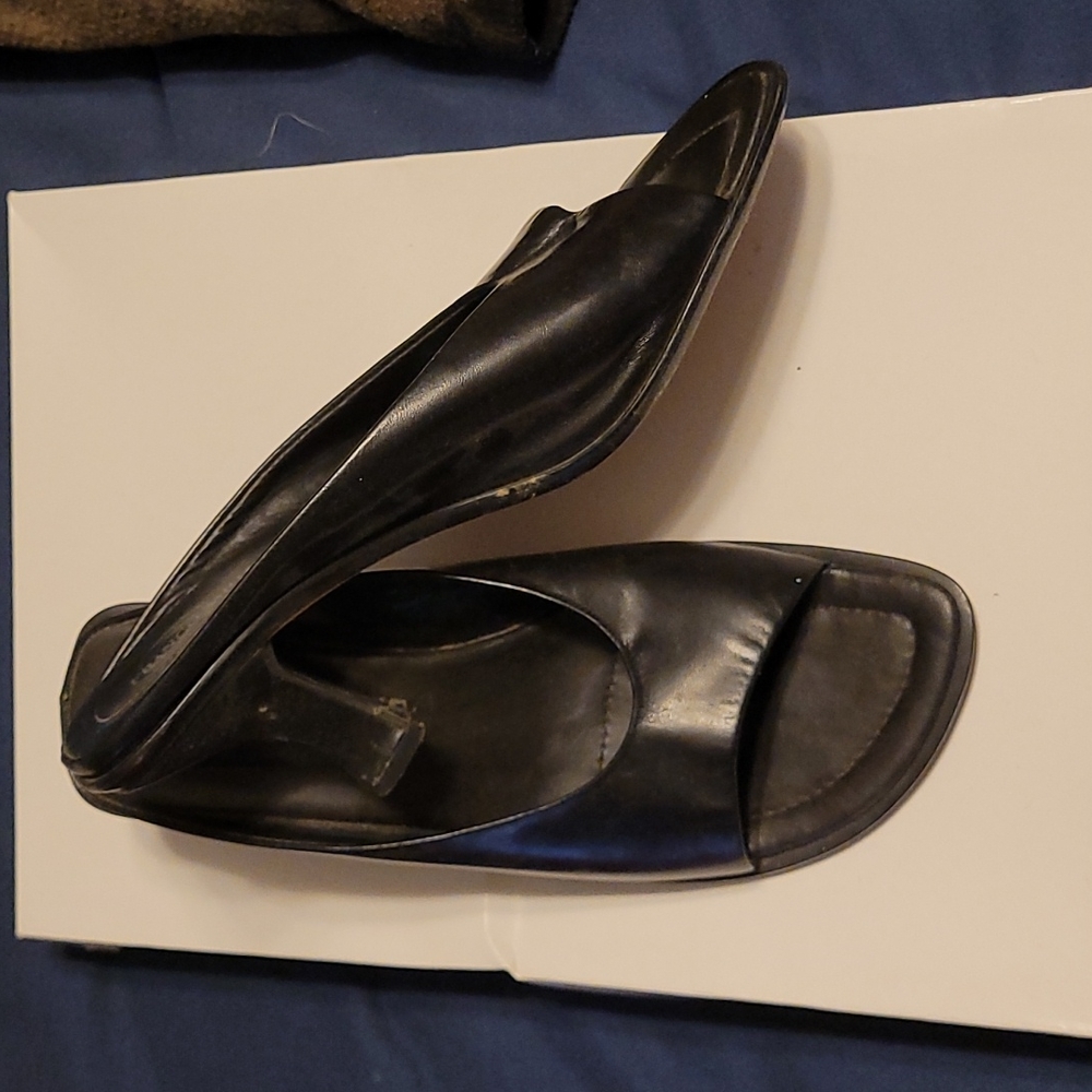 Franco Sarto 2.5in black slip on heals Size 8